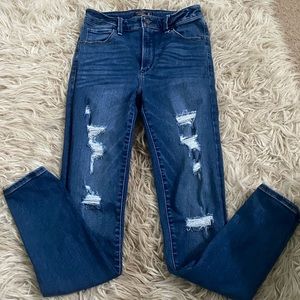 abercrombie & fitch ripped jeans